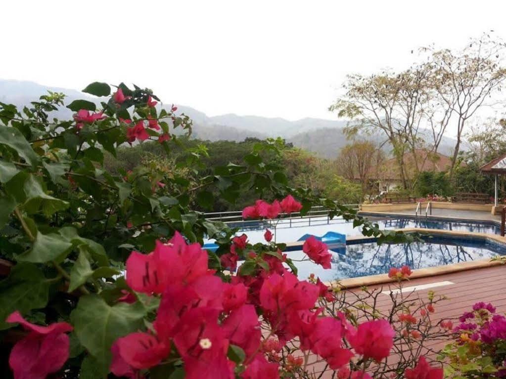 Cabbages & Condoms Khaoyai Resort Pak Chong Exterior foto